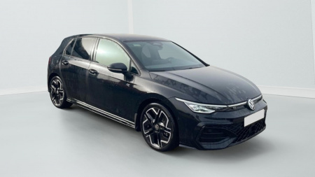 381012_p2 - VOLKSWAGEN - GOLF - 2026