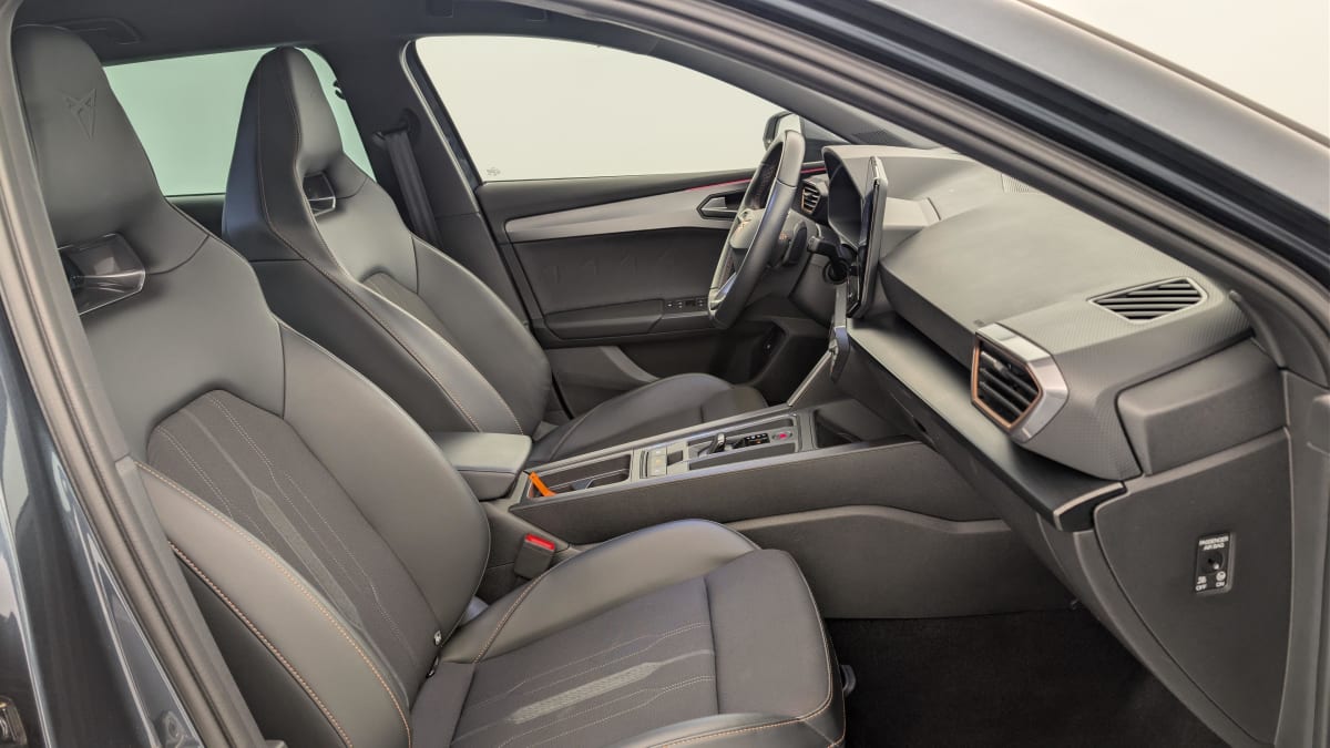 384035_p2 - CUPRA - LEON - 2022 - photo 9