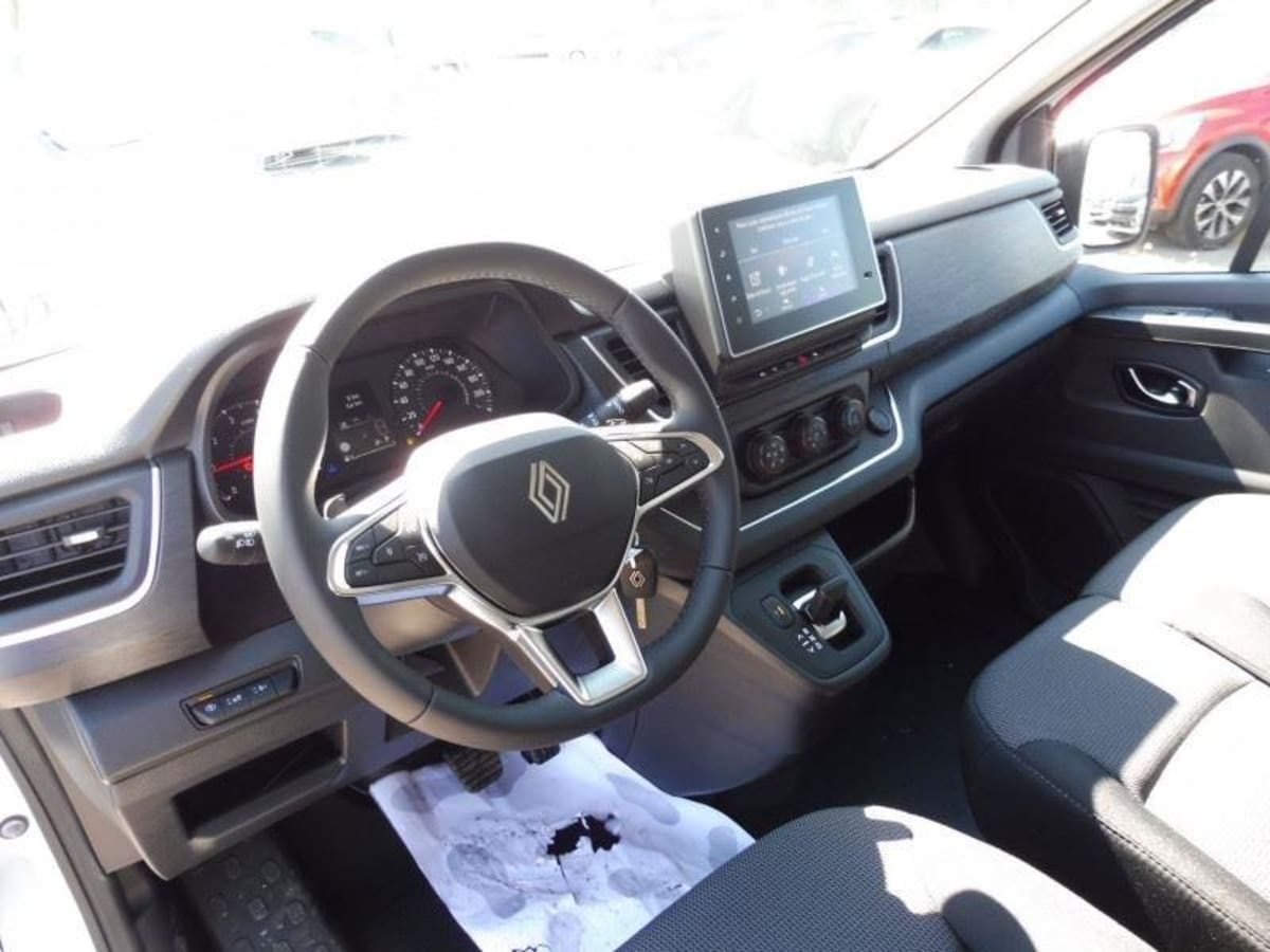 388052_p2 - RENAULT - TRAFIC - 2025 - photo 5