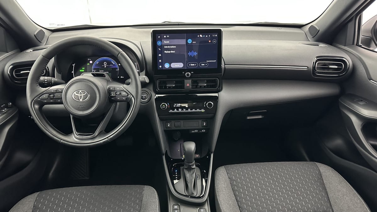 392450_p2 - TOYOTA - YARIS CROSS - 2026 - photo 7