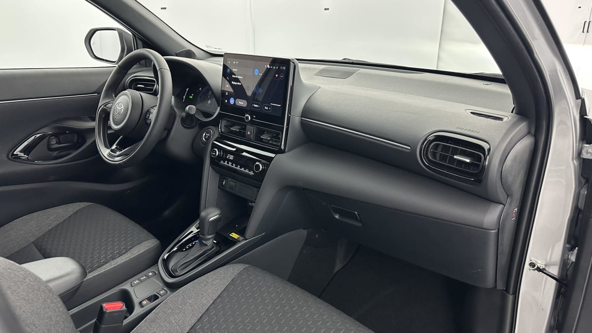 392450_p2 - TOYOTA - YARIS CROSS - 2026 - photo 8