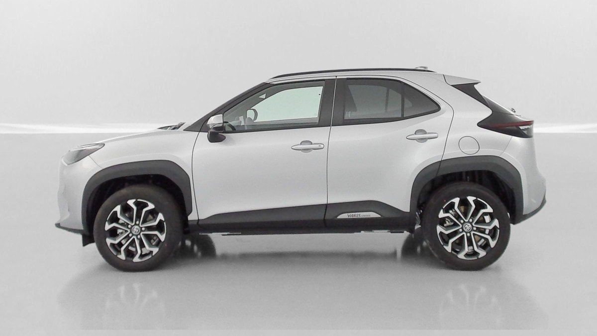 392450_p2 - TOYOTA - YARIS CROSS - 2026 - photo 4