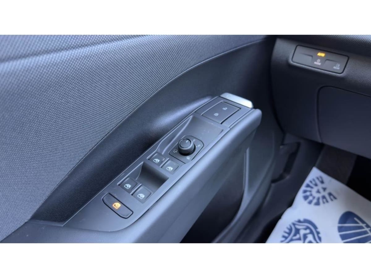 391884_p2 - VOLKSWAGEN - T ROC - 2026 - photo 8