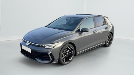 381010_p2 - VOLKSWAGEN - GOLF - 2026