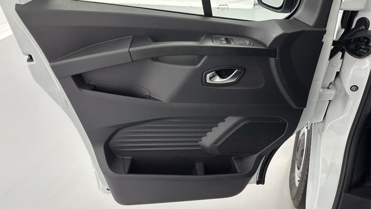 395457_p2 - RENAULT - TRAFIC - 2026 - photo 6