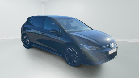 396709_p2 - VOLKSWAGEN - GOLF - 2026