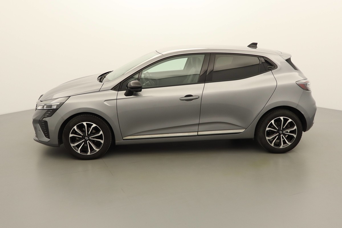 O203434_p3 - RENAULT - CLIO 5 - 2025 - photo 4