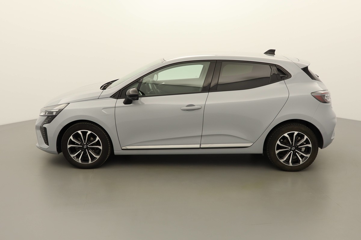 O203437_p3 - RENAULT - CLIO 5 - 2025 - photo 4