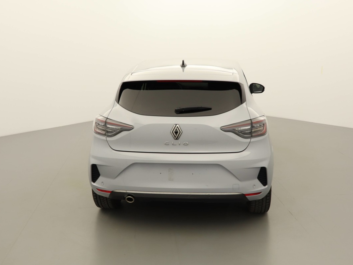 O203437_p3 - RENAULT - CLIO 5 - 2025 - photo 5