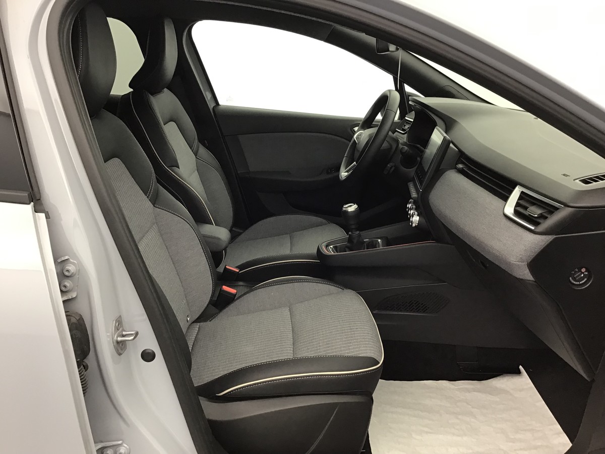 O203437_p3 - RENAULT - CLIO 5 - 2025 - photo 6