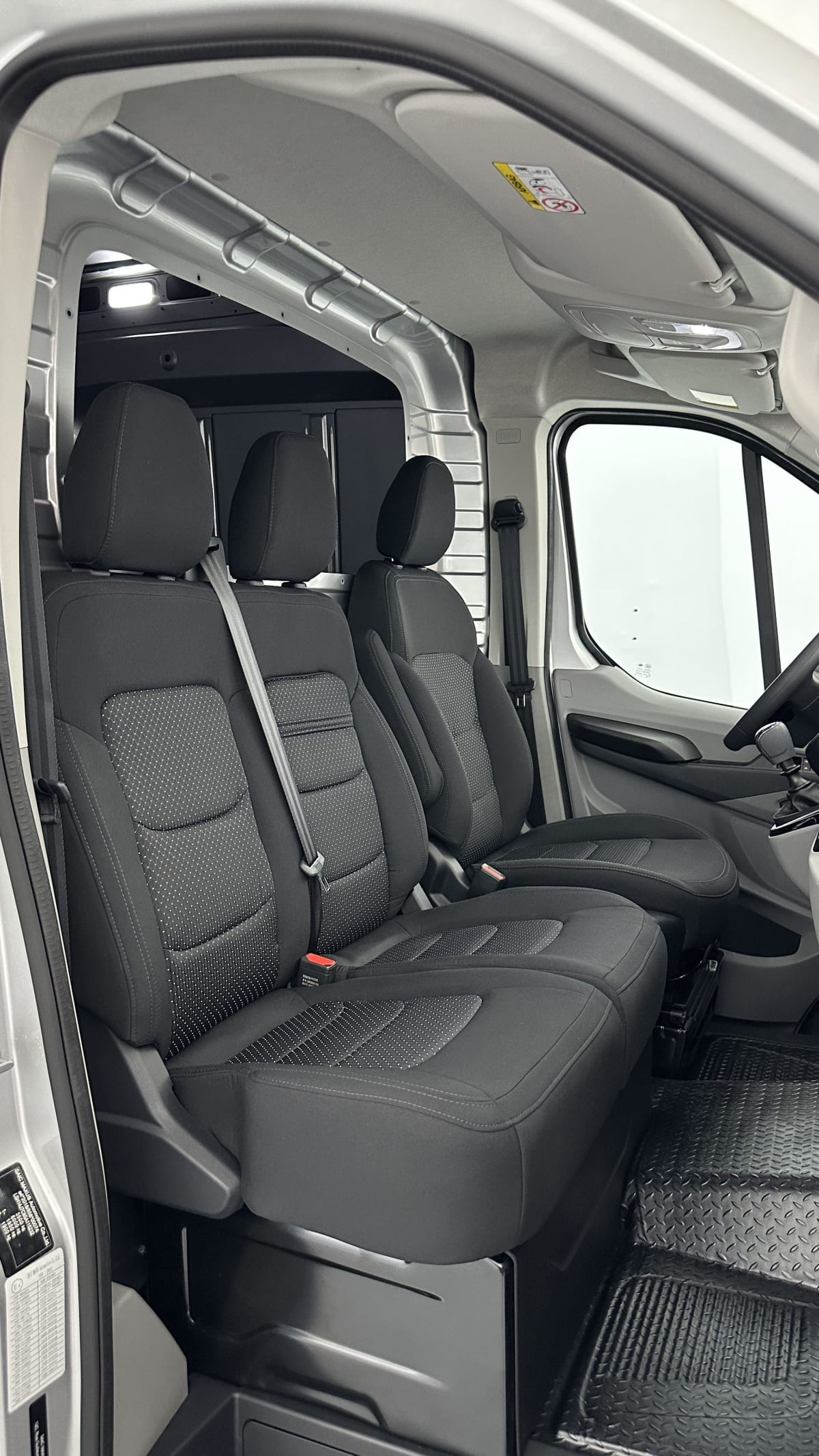 398128_p2 - MAXUS - DELIVER 9 - 2026 - photo 9