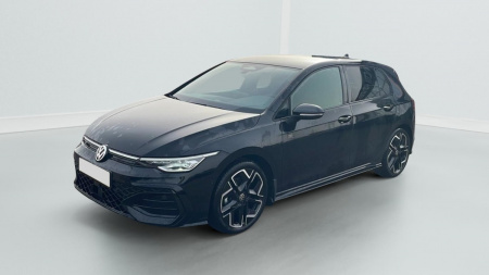 381015_p2 - VOLKSWAGEN - GOLF - 2026