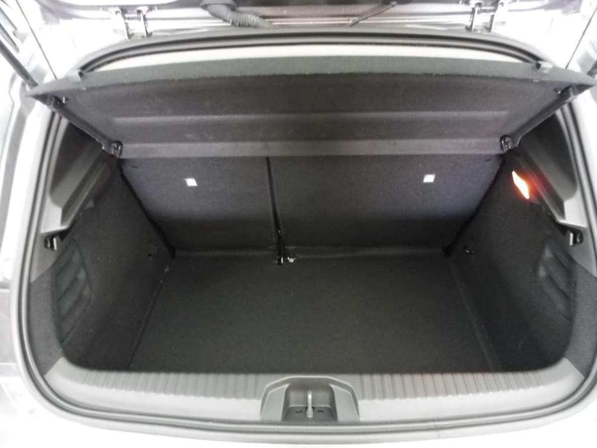 402061_p2 - RENAULT - CLIO - 2025 - photo 10