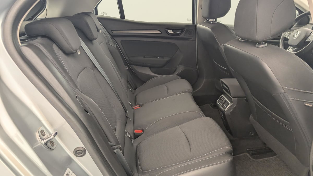 393871_p2 - RENAULT - MEGANE - 2022 - photo 10