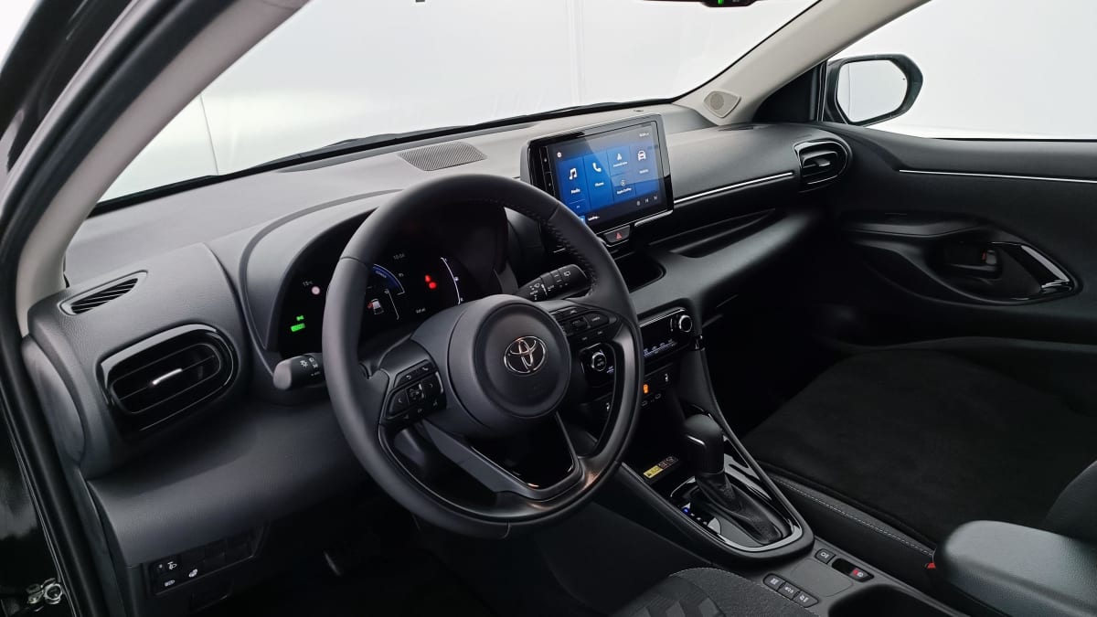 390738_p2 - TOYOTA - YARIS - 2026 - photo 9