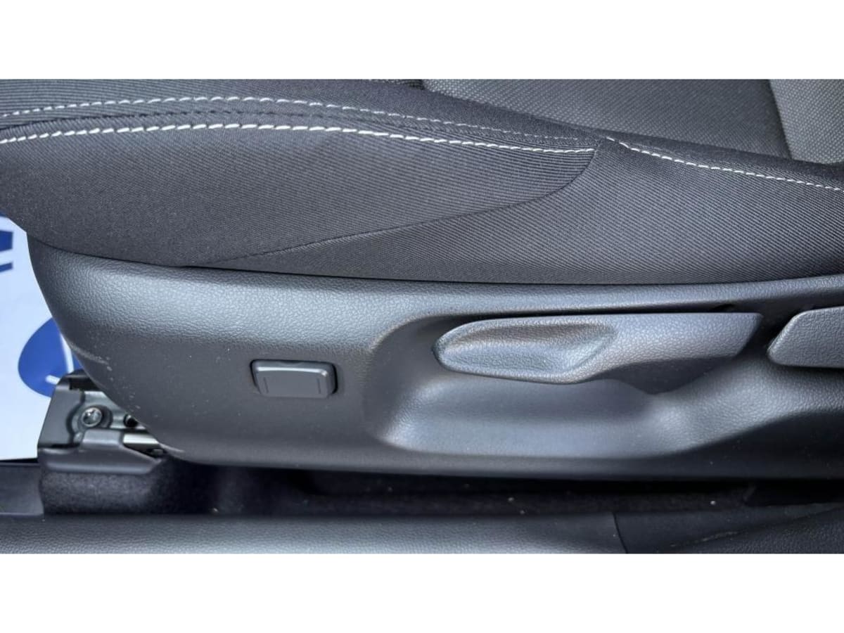 401887_p2 - TOYOTA - YARIS - 2026 - photo 5