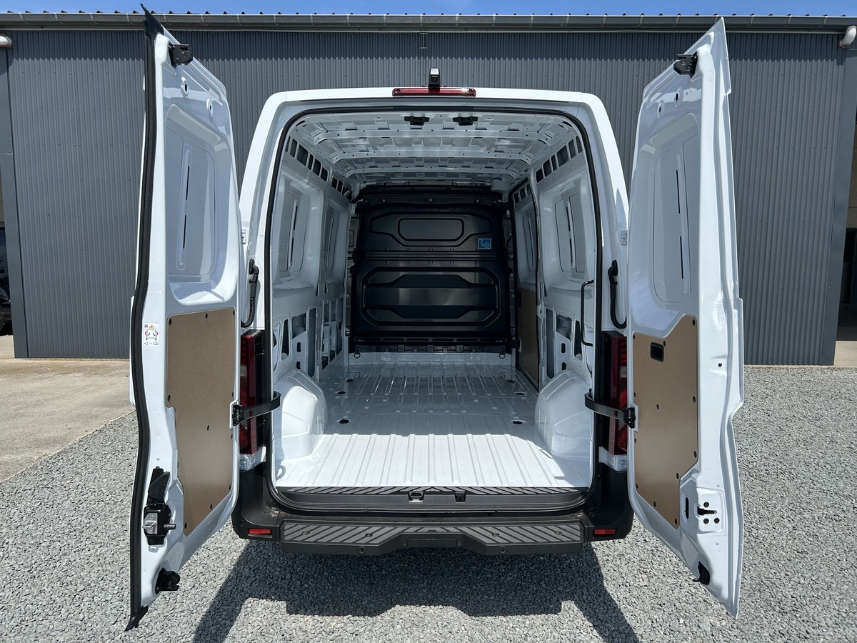 N203170_p3 - RENAULT - MASTER 4 FGN 3T5 L3H2 - 2026 - photo 6