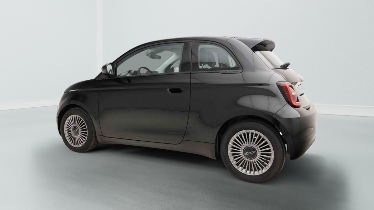 402258_p2 - FIAT - 500 - 2026 - photo 2