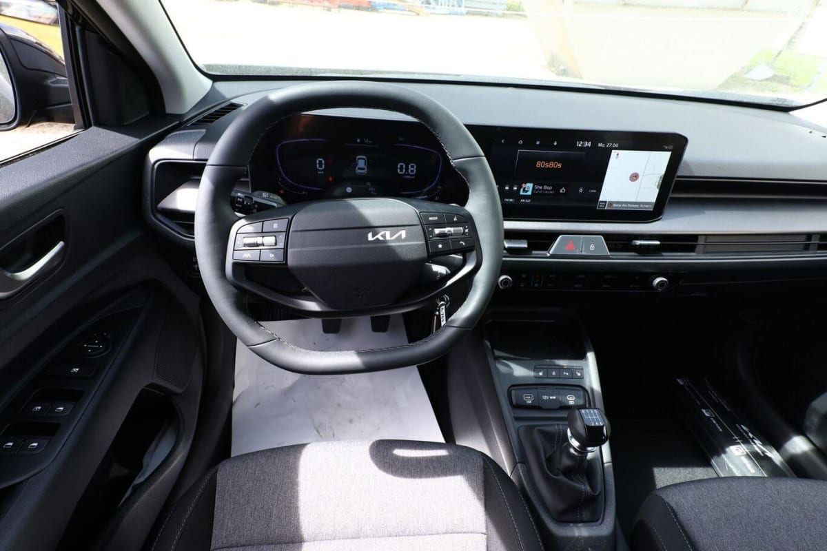 404016_p2 - KIA - STONIC - 2026 - photo 6