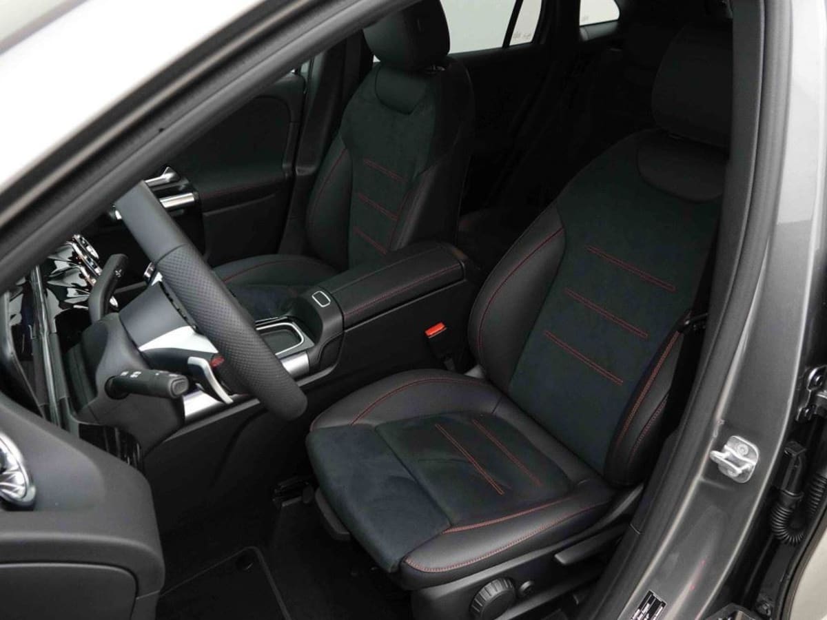 404039_p2 - MERCEDES - GLA - 2026 - photo 5