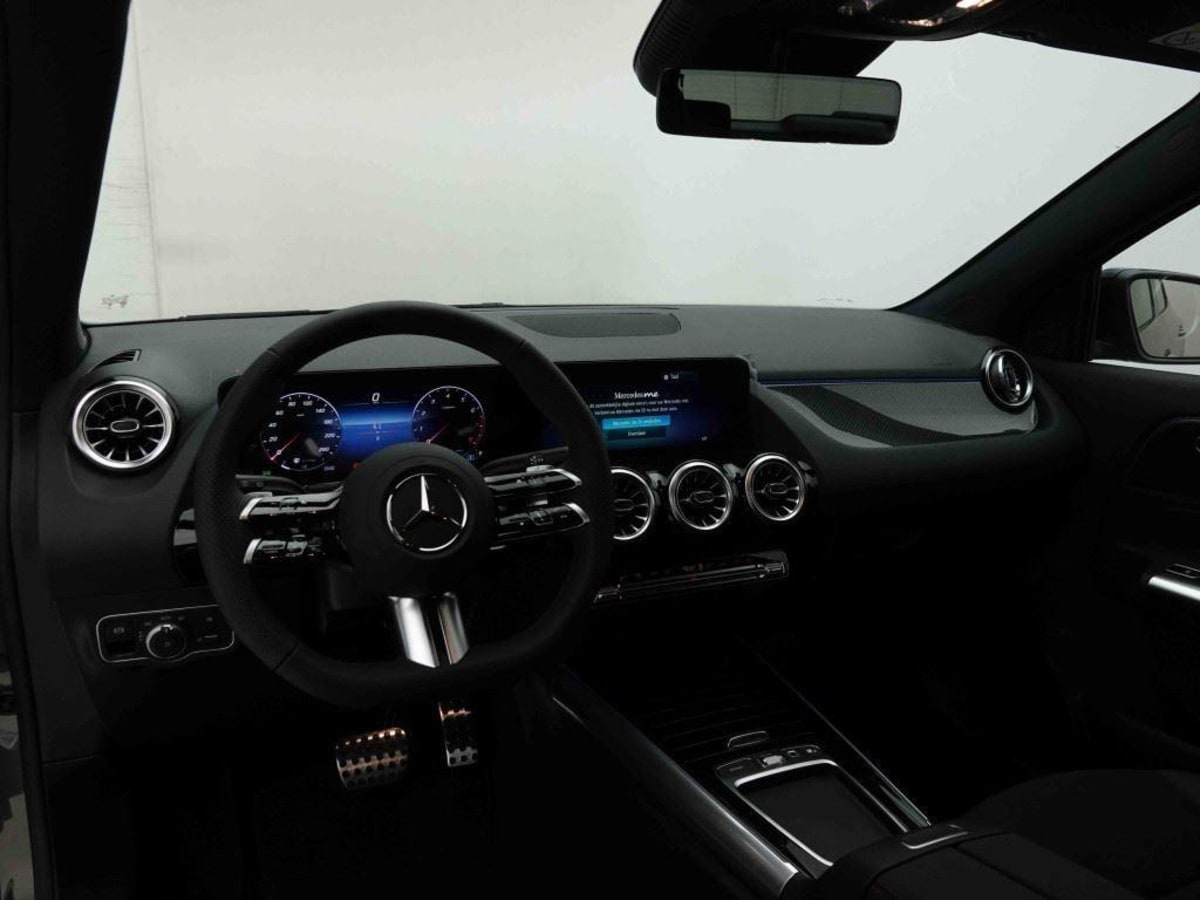 404039_p2 - MERCEDES - GLA - 2026 - photo 6