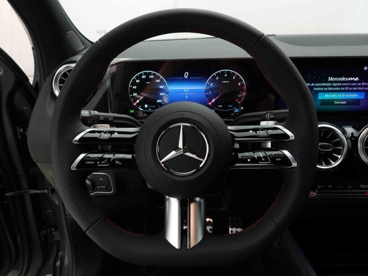 404039_p2 - MERCEDES - GLA - 2026 - photo 7