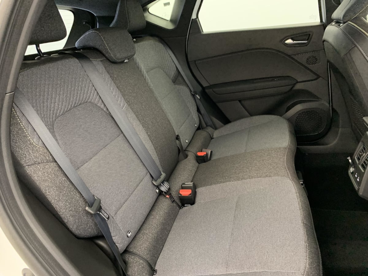 405242_p2 - RENAULT - CAPTUR - 2026 - photo 10