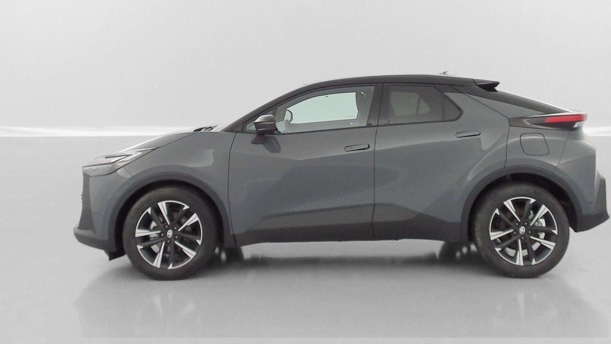 405977_p2 - TOYOTA - C HR - 2026 - photo 4
