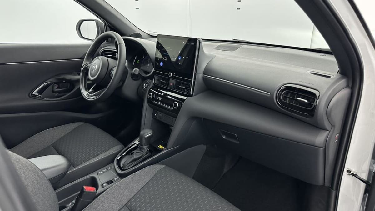 126034807_p2 - TOYOTA - YARIS CROSS - 2026 - photo 8