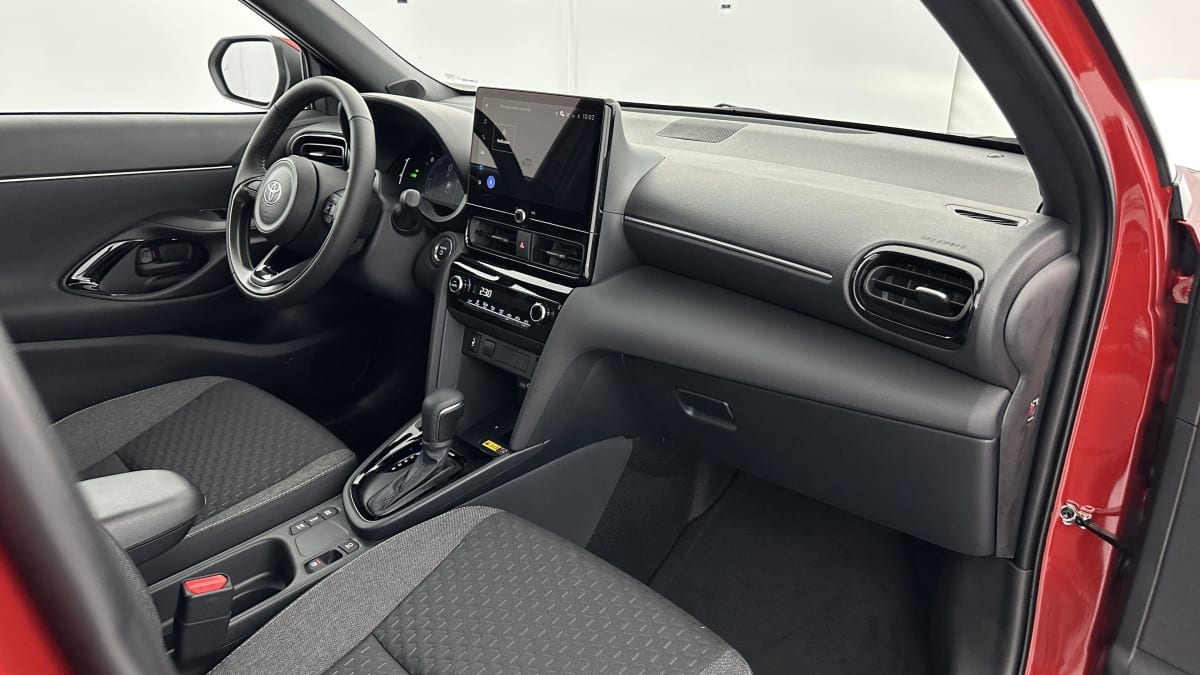 403727_p2 - TOYOTA - YARIS CROSS - 2026 - photo 8