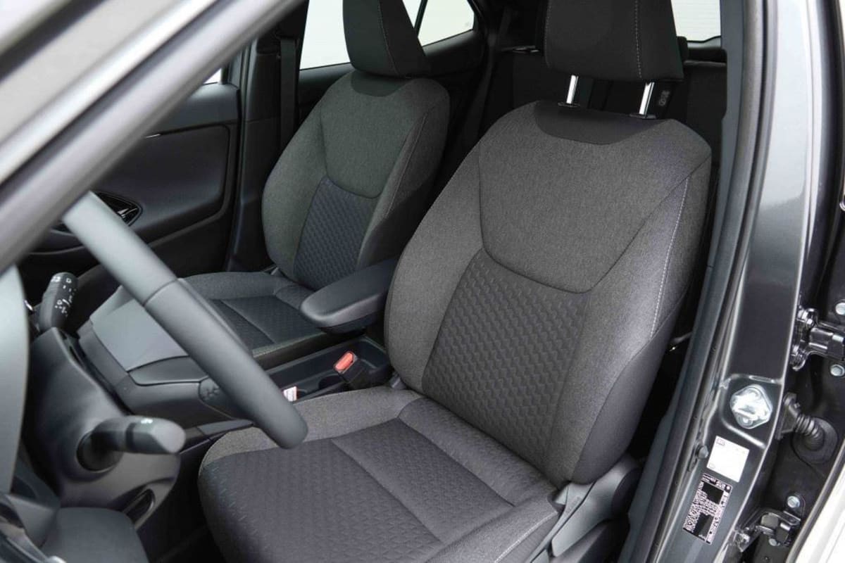 404145_p2 - TOYOTA - YARIS CROSS - 2026 - photo 7