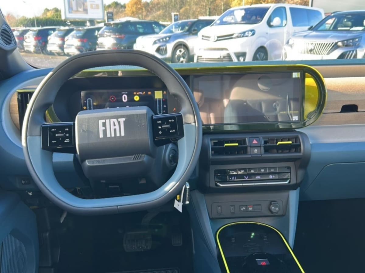 125045168_p2 - FIAT - GRANDE PANDA - 2025 - photo 10