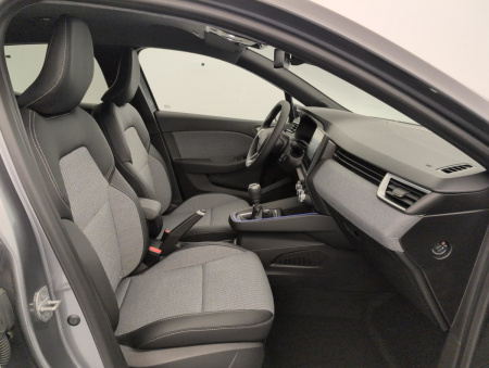 410825_p2 - RENAULT - CLIO 5 - 2026