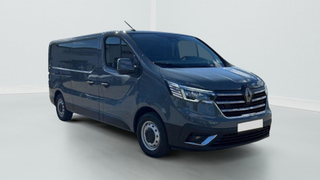 405018_p2 - RENAULT - TRAFIC - 2026