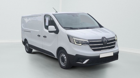 405277_p2 - RENAULT - TRAFIC - 2026