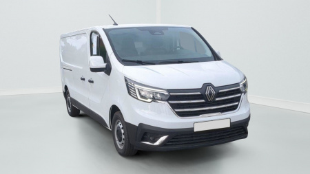 404916_p2 - RENAULT - TRAFIC - 2026