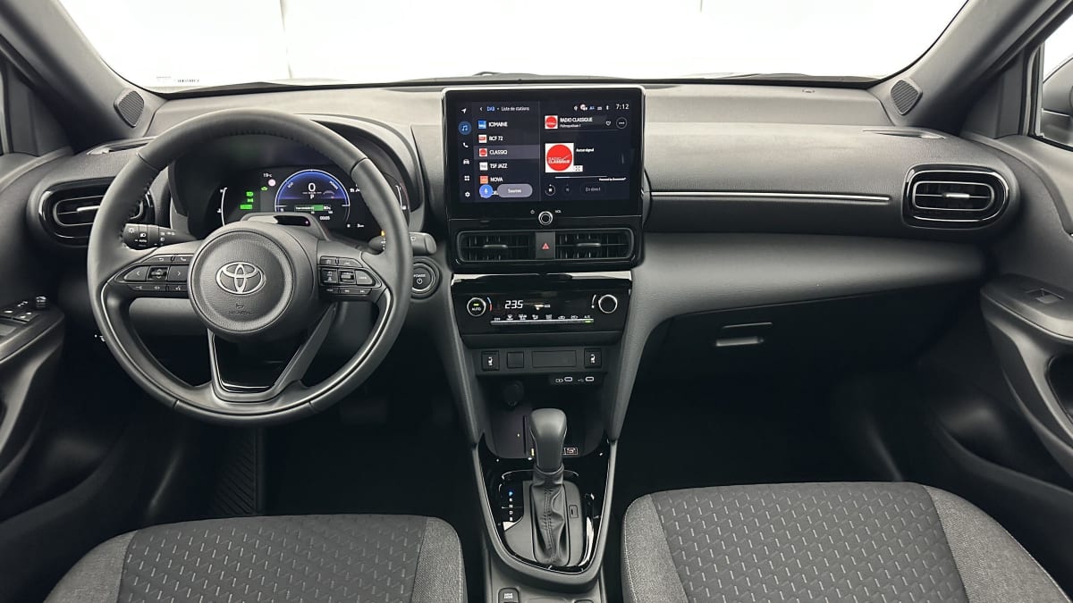 394532_p2 - TOYOTA - YARIS CROSS - 2026 - photo 7