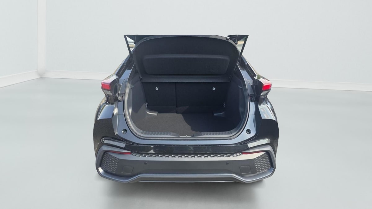 402151_p2 - TOYOTA - C HR - 2026 - photo 4