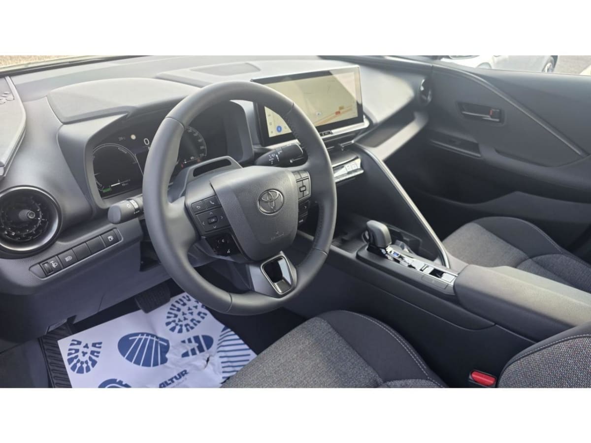 402151_p2 - TOYOTA - C HR - 2026 - photo 5