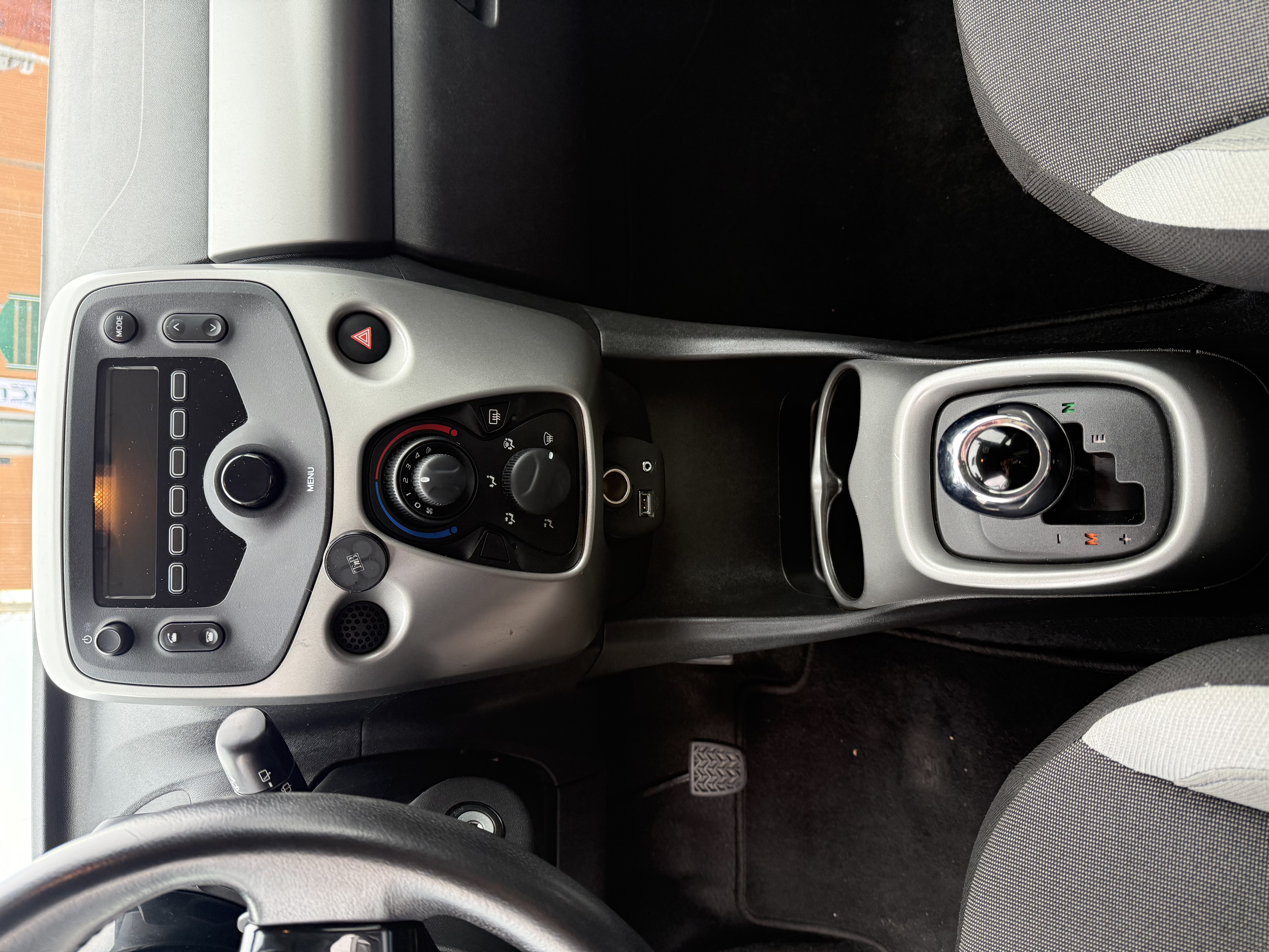 TL48020a - TOYOTA - AYGO - 2016 - photo 7