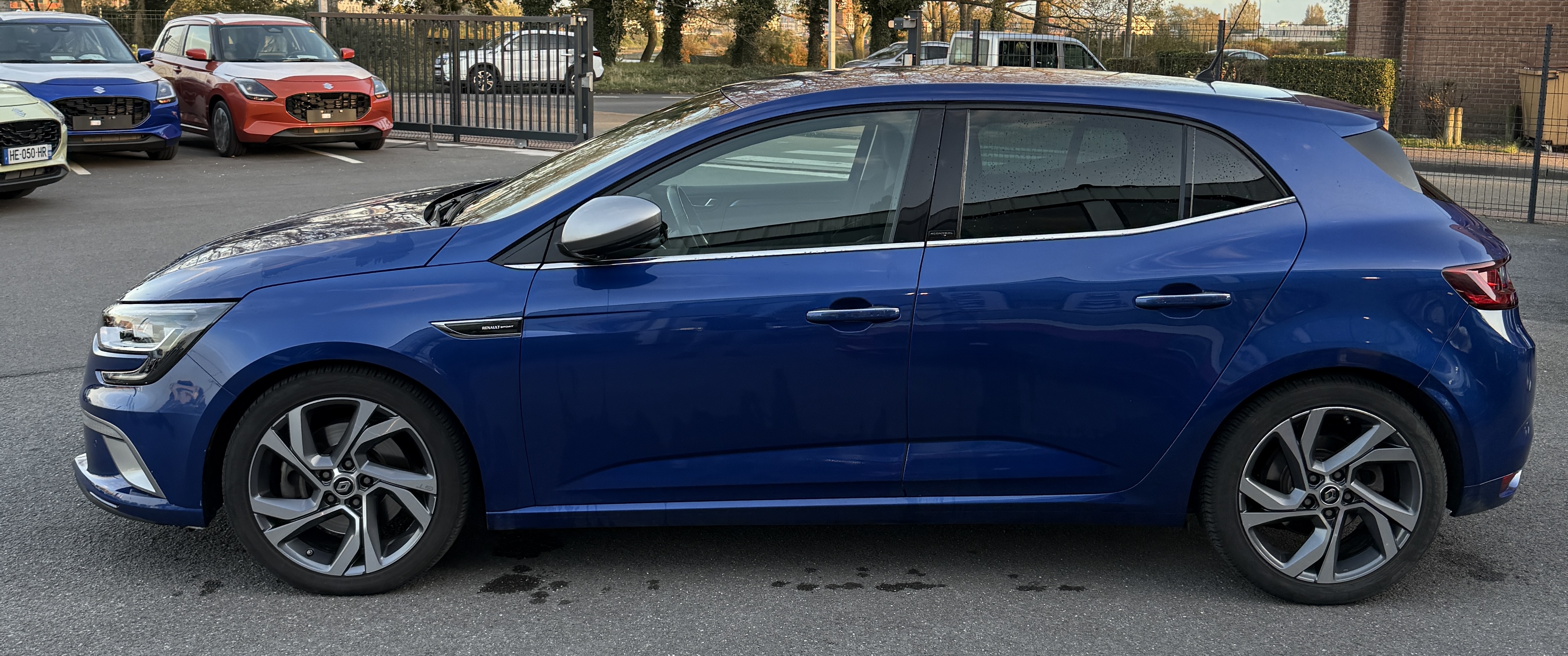 VO10584 - RENAULT - MEGANE - 2017 - photo 5