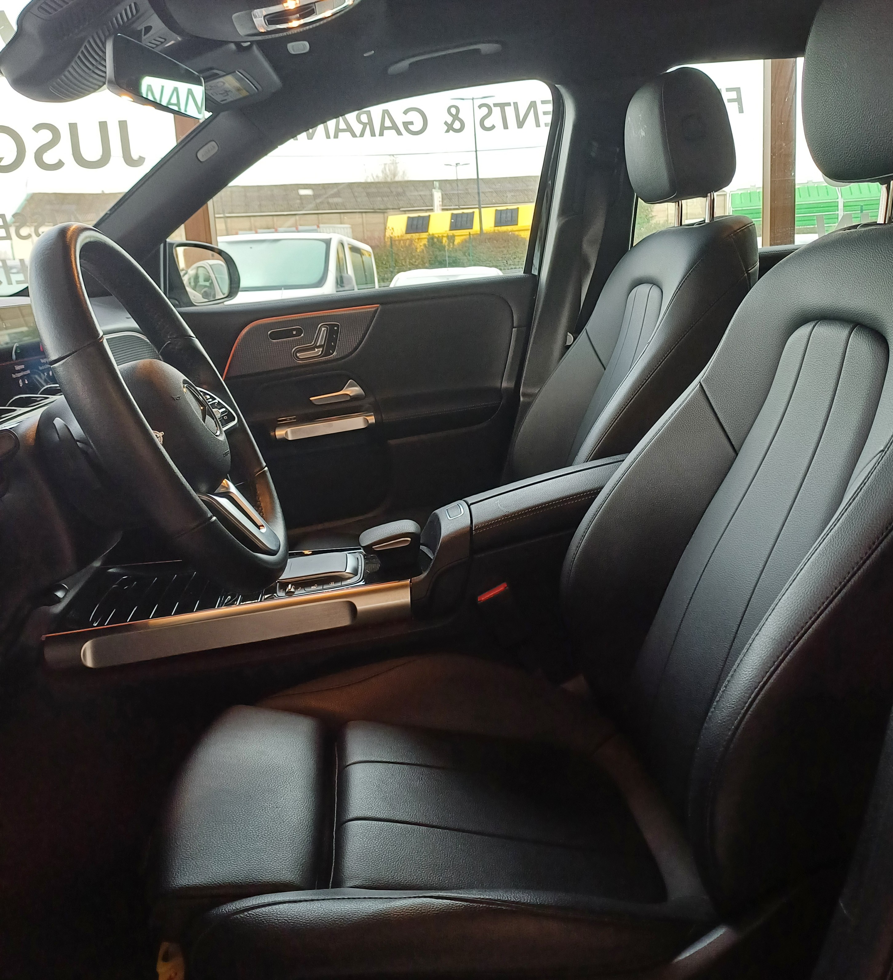 VOJU6247 - MERCEDES BENZ - GLB - 2021 - photo 14