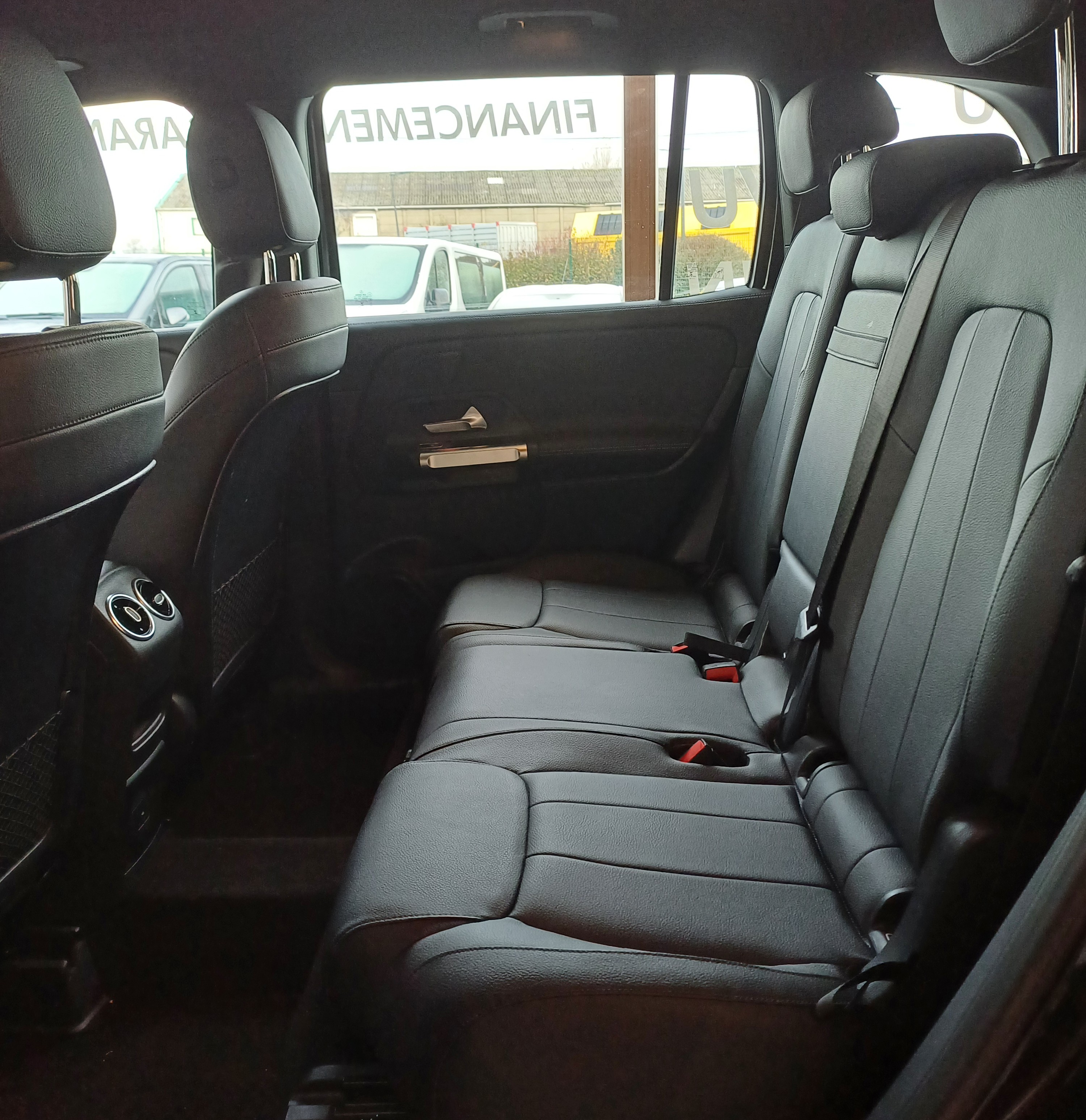 VOJU6247 - MERCEDES BENZ - GLB - 2021 - photo 18