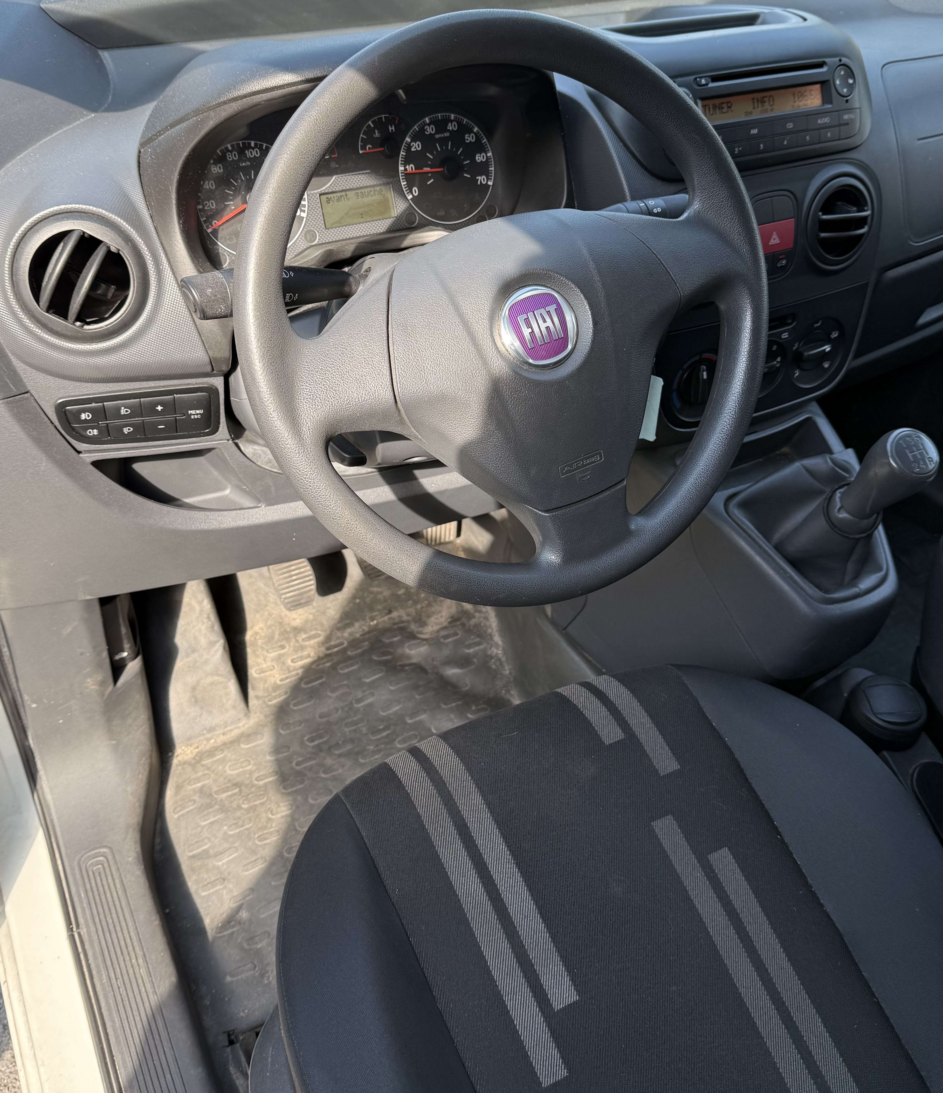 FIAT112025b - FIAT - FIORINO - 2009 - photo 5