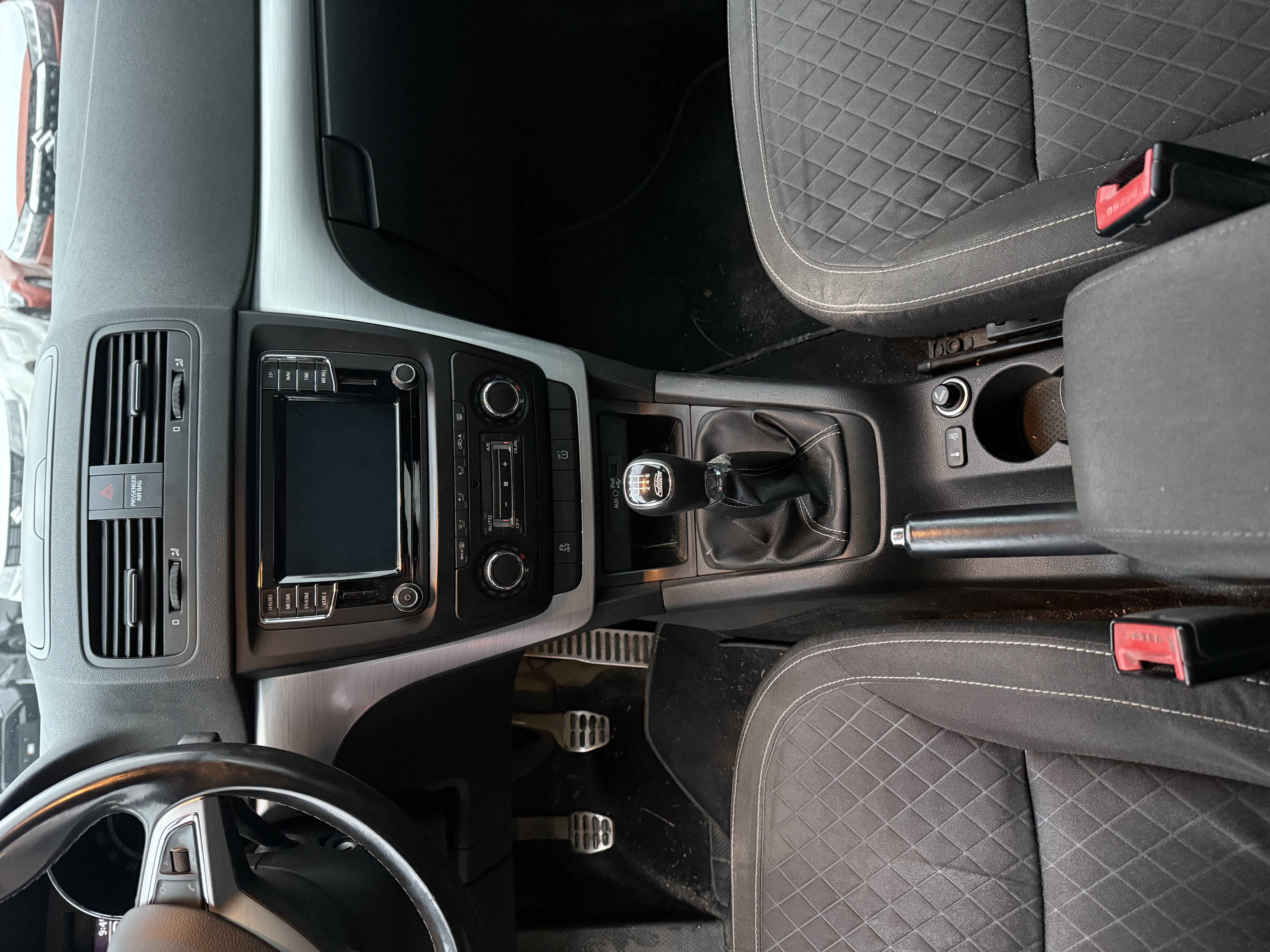 VO10602 - SKODA - YETI - 2015 - photo 6