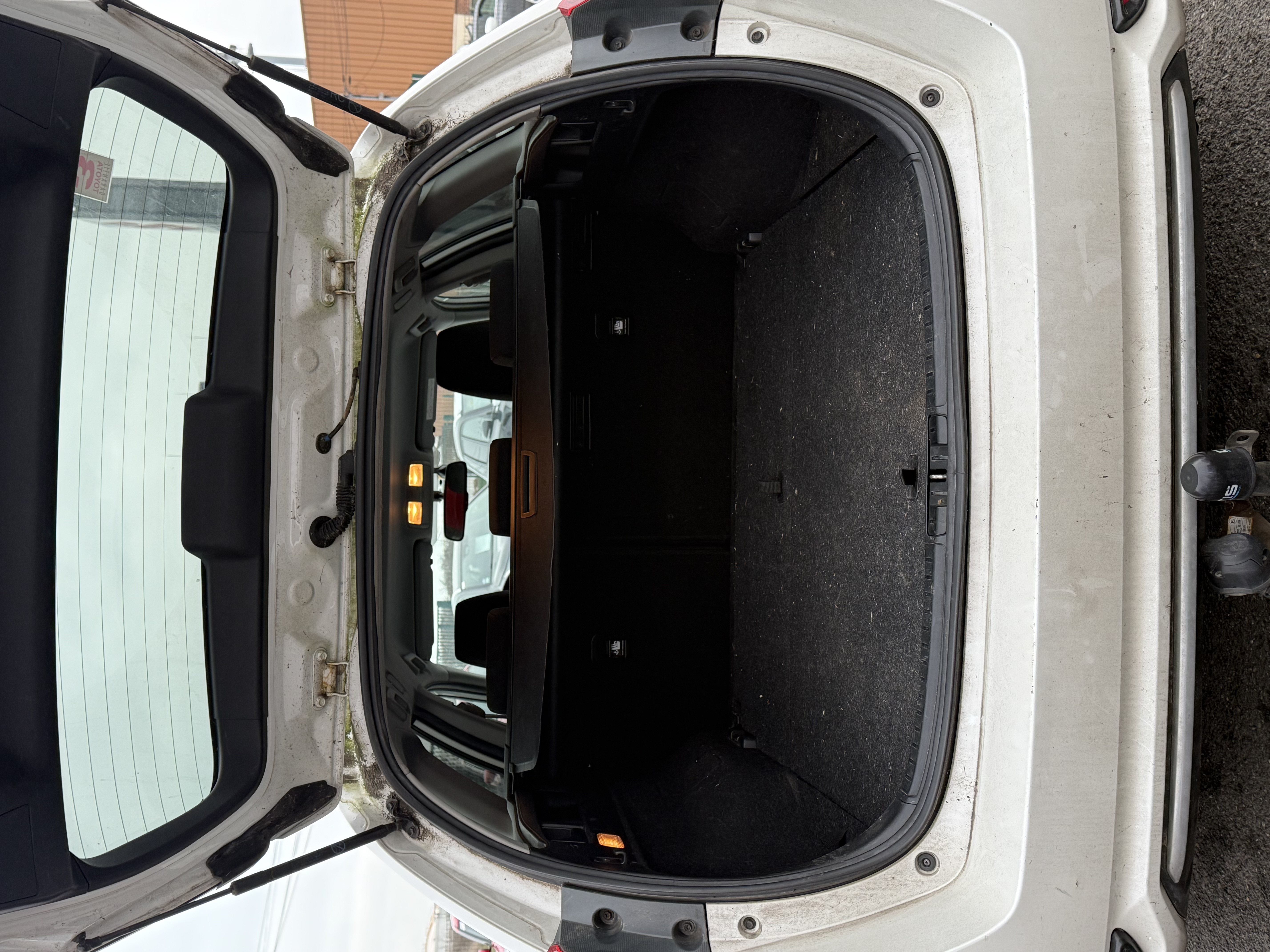 VO10613 - TOYOTA - AURIS - 2016 - photo 8