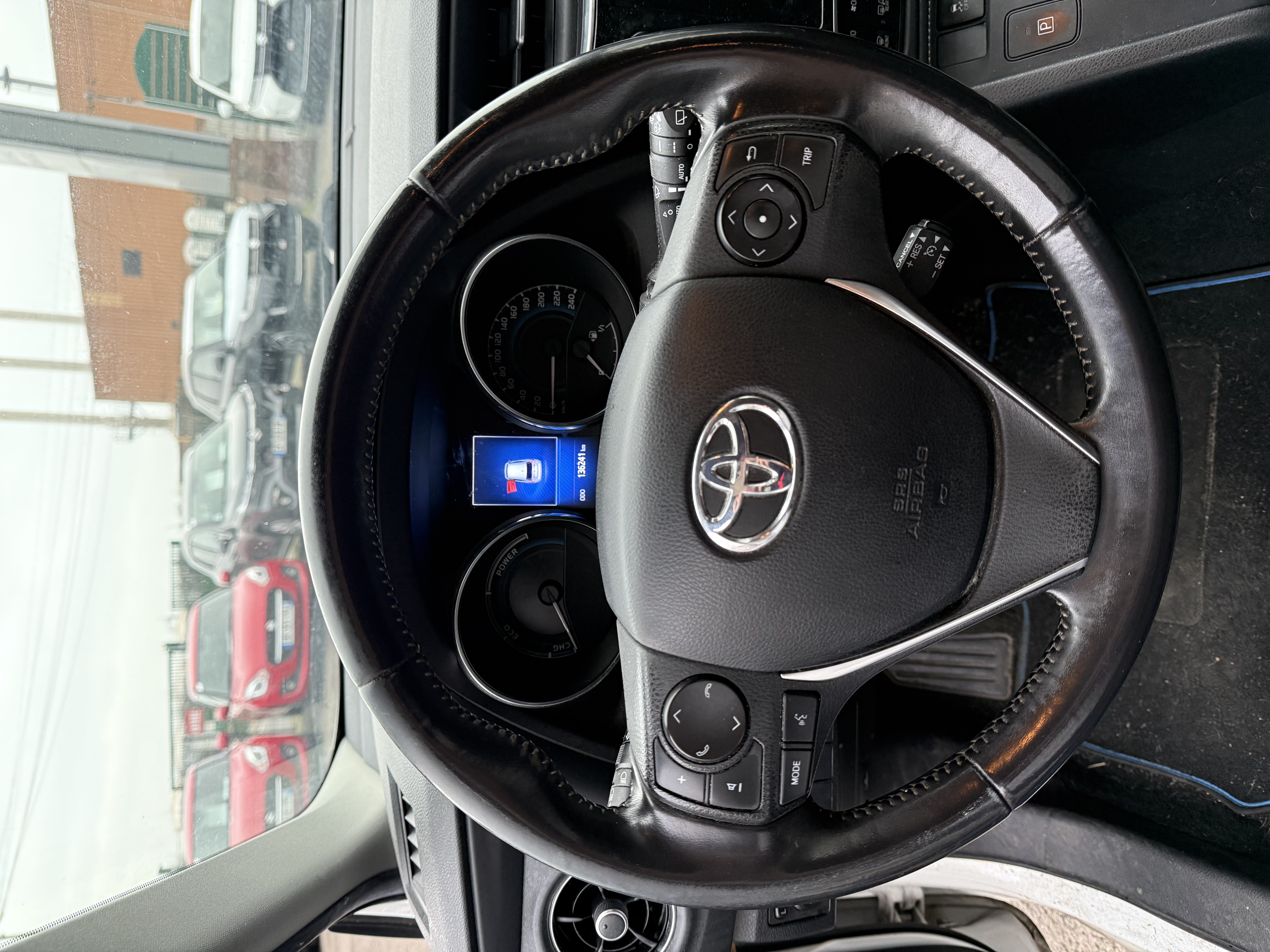 VO10613 - TOYOTA - AURIS - 2016 - photo 9