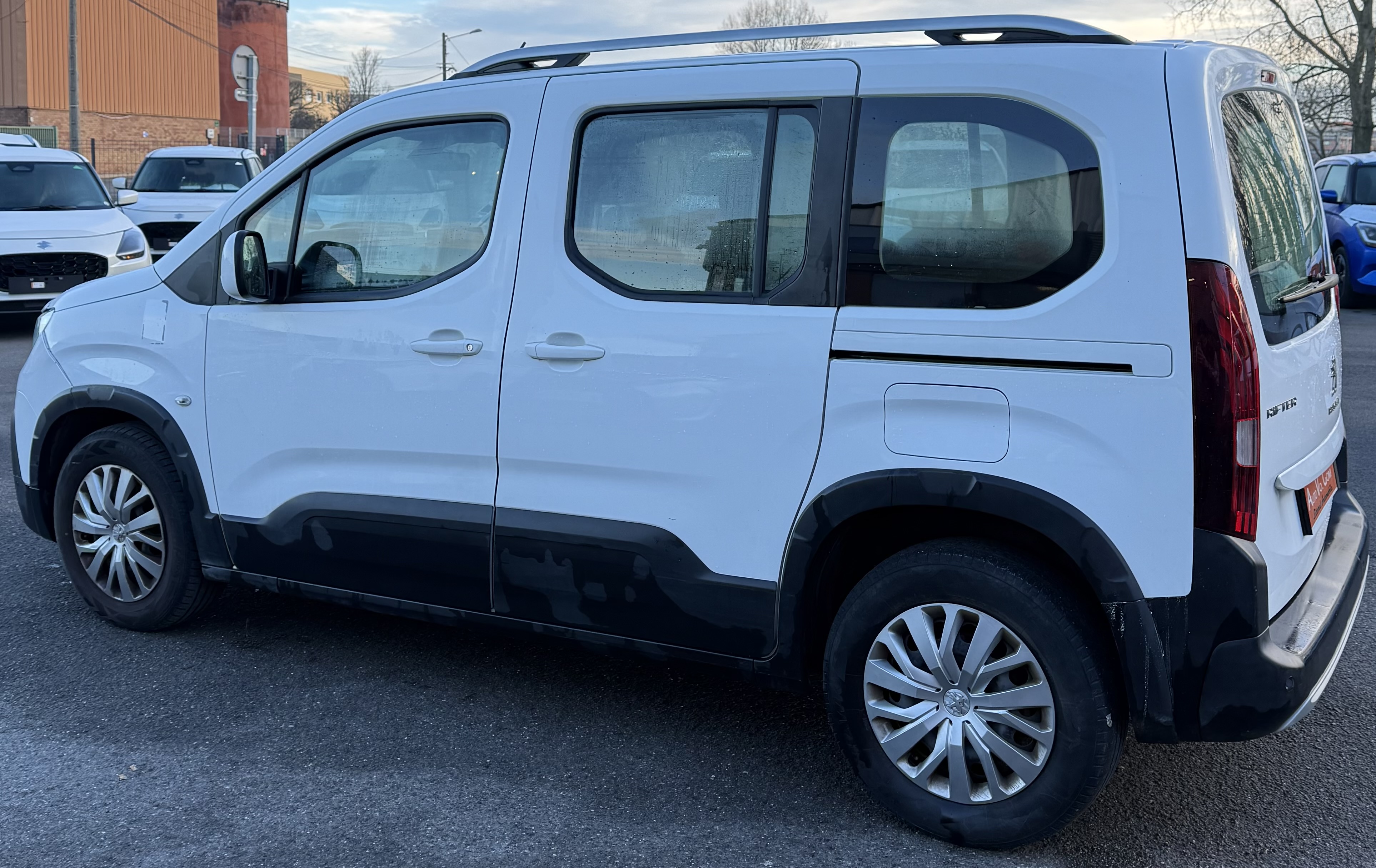 VO10607 - PEUGEOT - RIFTER - 2019 - photo 4