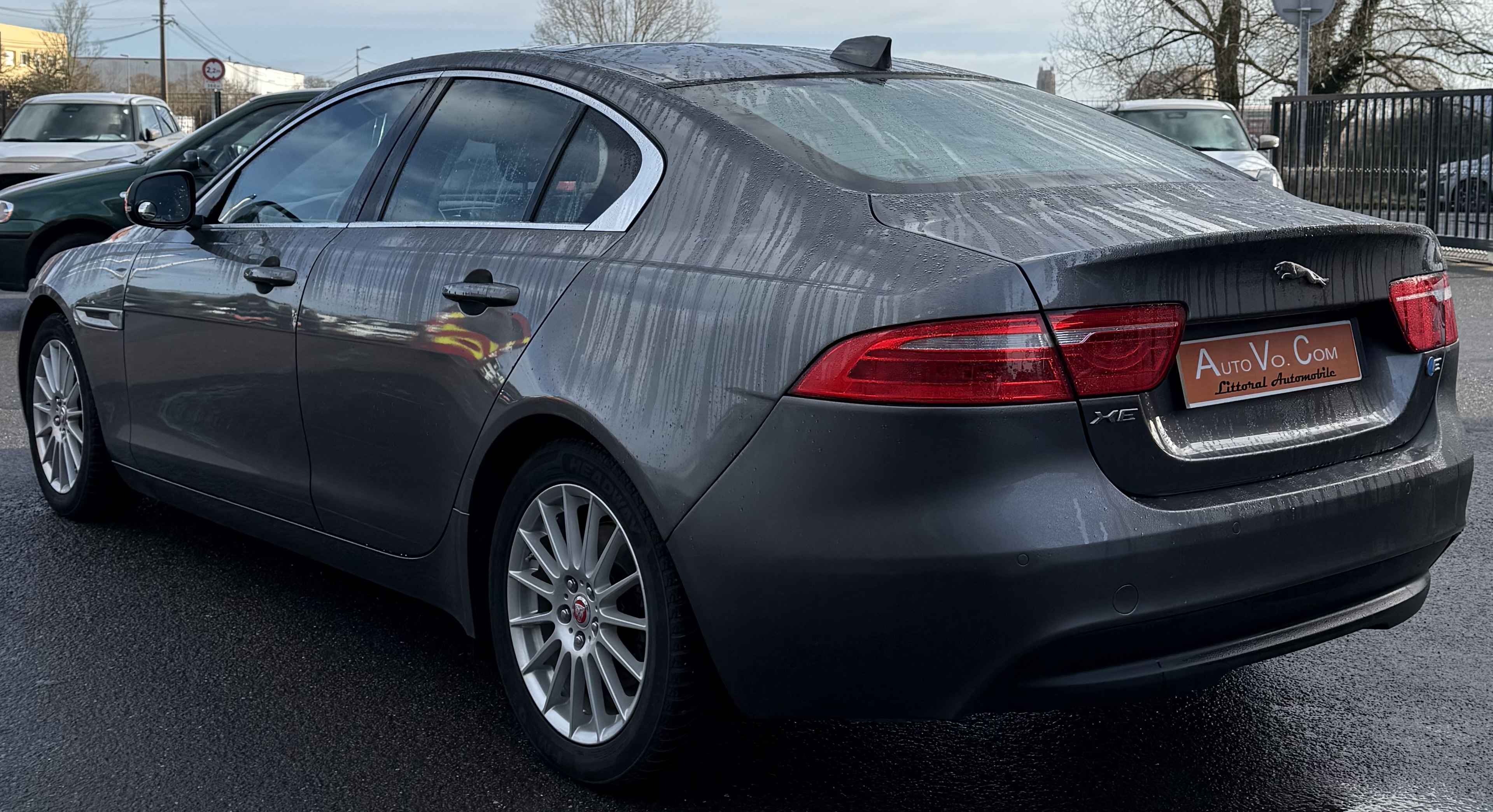 VO10605 - JAGUAR - XE - 2019 - photo 3
