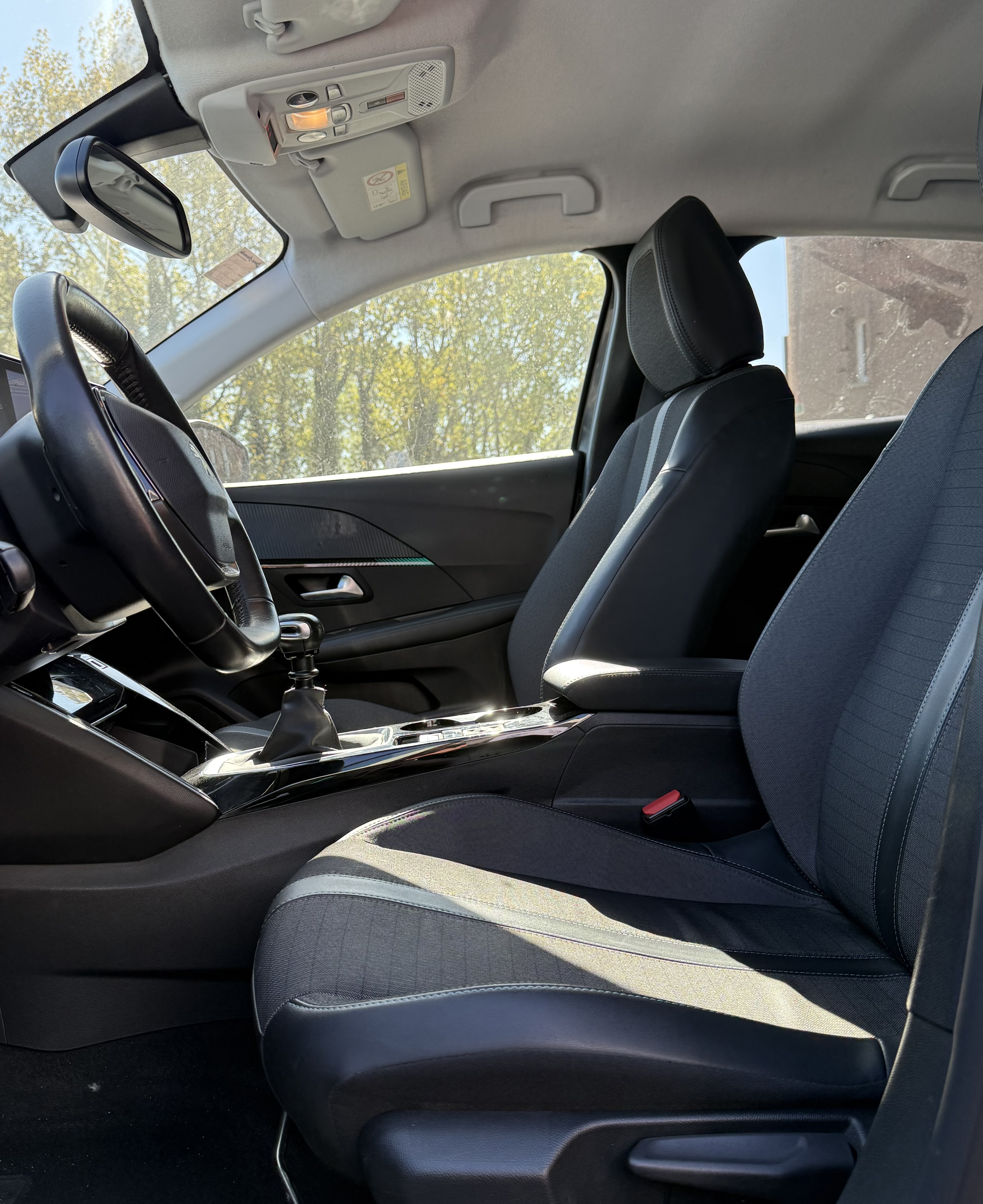 VO10678 - PEUGEOT - 208 - 2021 - photo 14